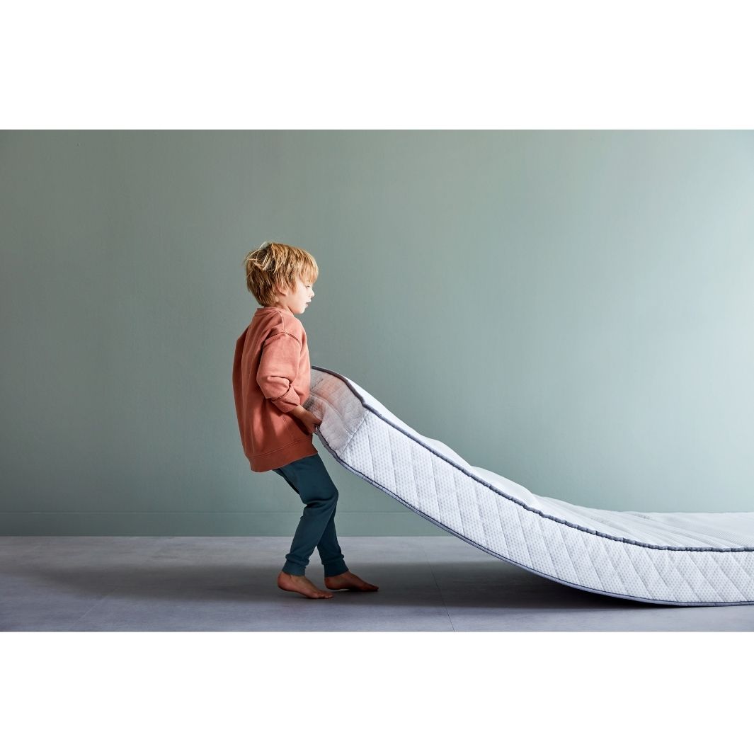 The Decorators: Saltea pat copii cu husa antialergica, spuma cu 7 zone de confort, 90x200 cm