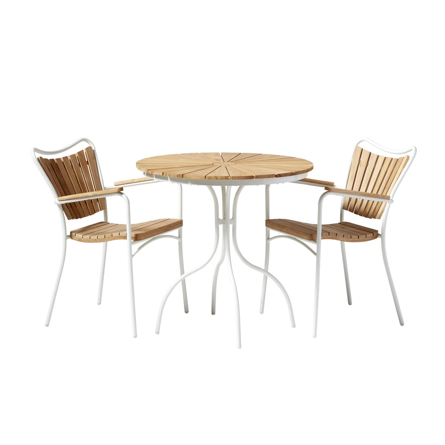 Set cafenea Ellen Cinas — masă rotundă din tec de 80 cm cu cadru alb și două scaune Ellen.