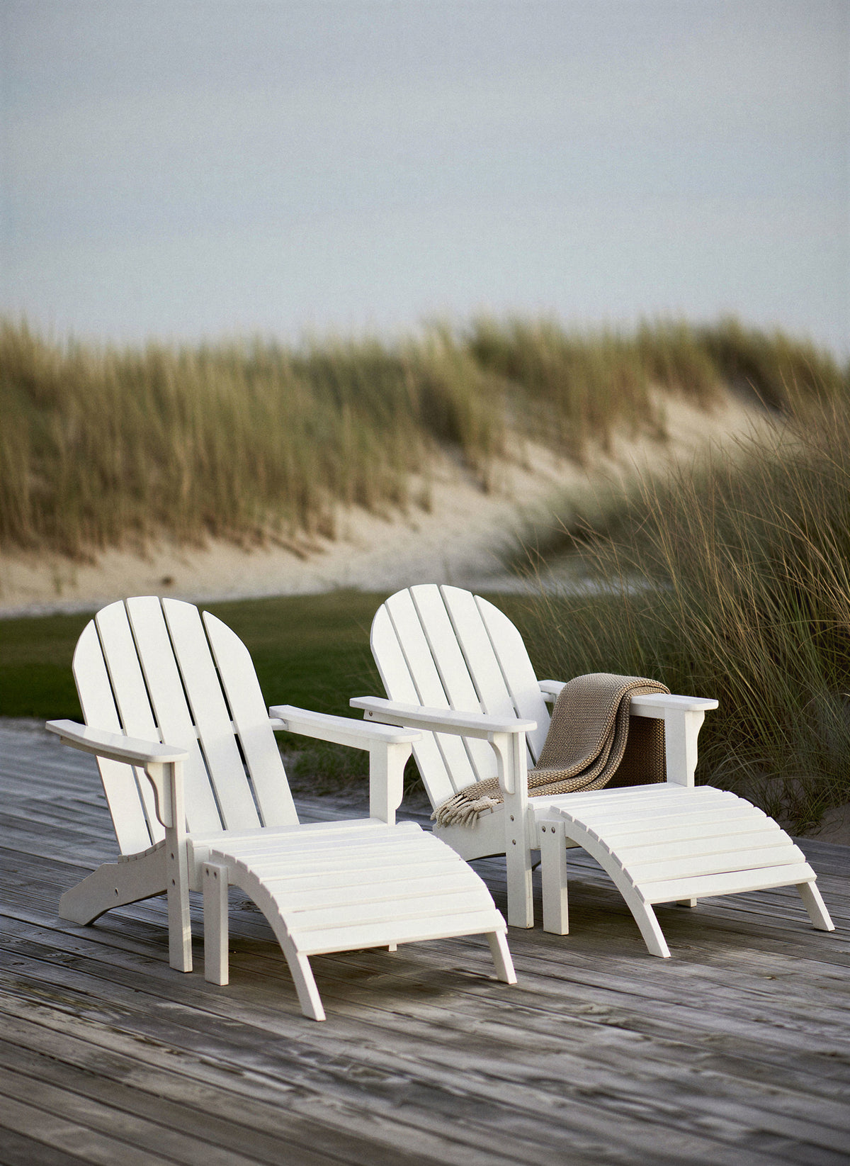 Set gradina Cinas Adirondack scaun si taburet mahon alb