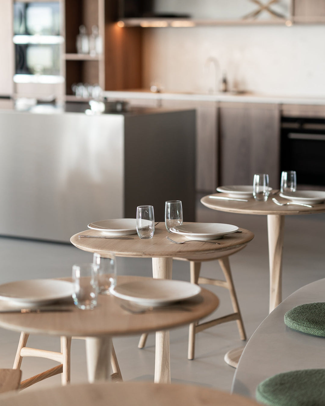 Scaun de bar insula Ethnicraft Osso