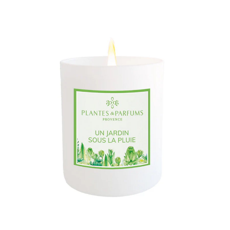 The Decorators: Lumanare Parfumata A Garden in the Rain Plantes & Parfums