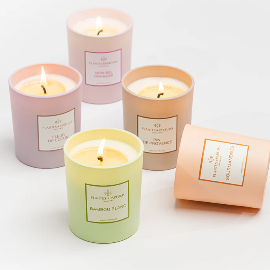 The Decorators: Lumanare Parfumata Cashmere Softness Plantes & Parfums