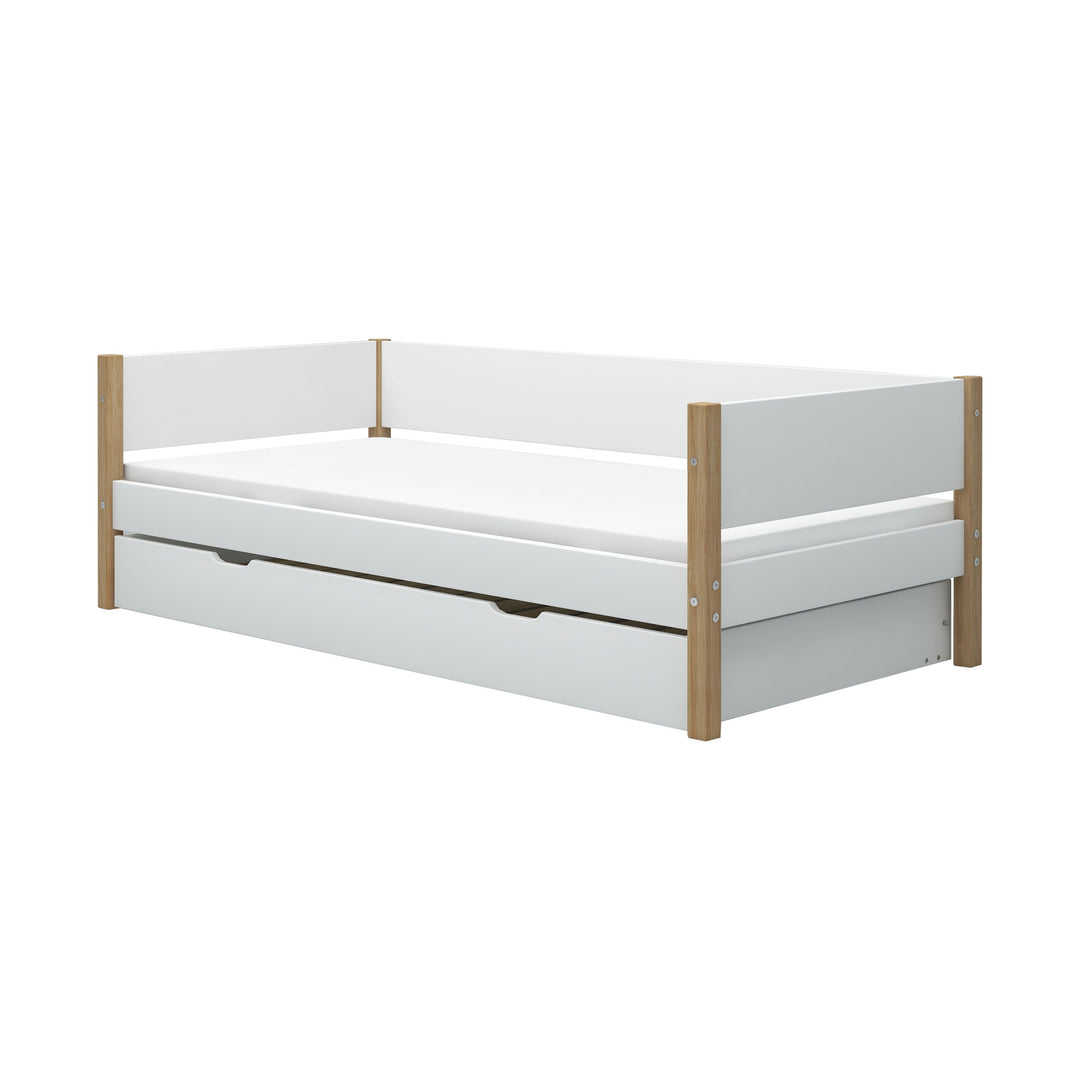 The Decorators: Pat cu extensie pentru oaspeti Flexa Nor 90x200 cm