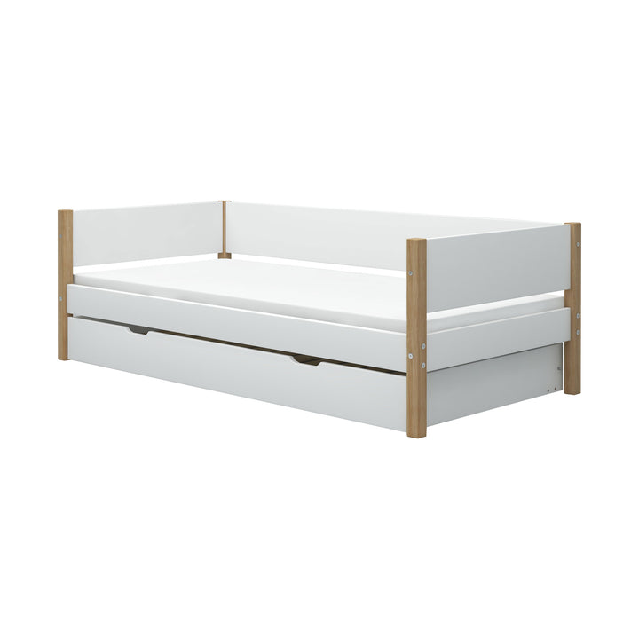The Decorators: Pat cu extensie pentru oaspeti Flexa Nor 90x200 cm