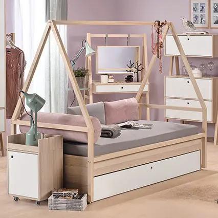 The Decorators: Perna decorativa VOX Spot