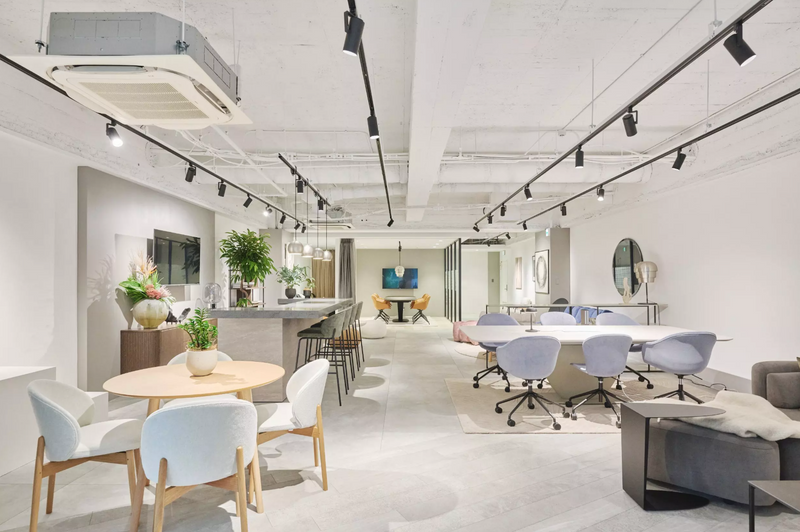 Osaka Live Office — 8