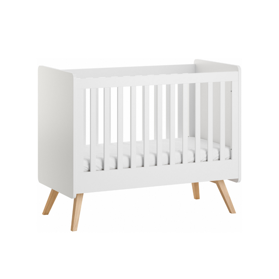 The Decorators: Pat bebe VOX Baby Vintage White 60x120