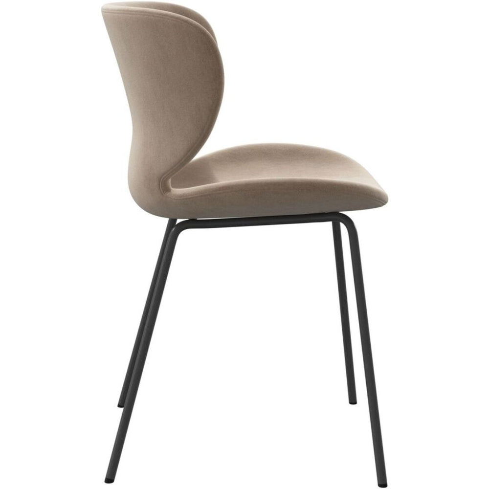 The Decorators: Scaun BoConcept Hamilton Sand Velvet fabric 3033