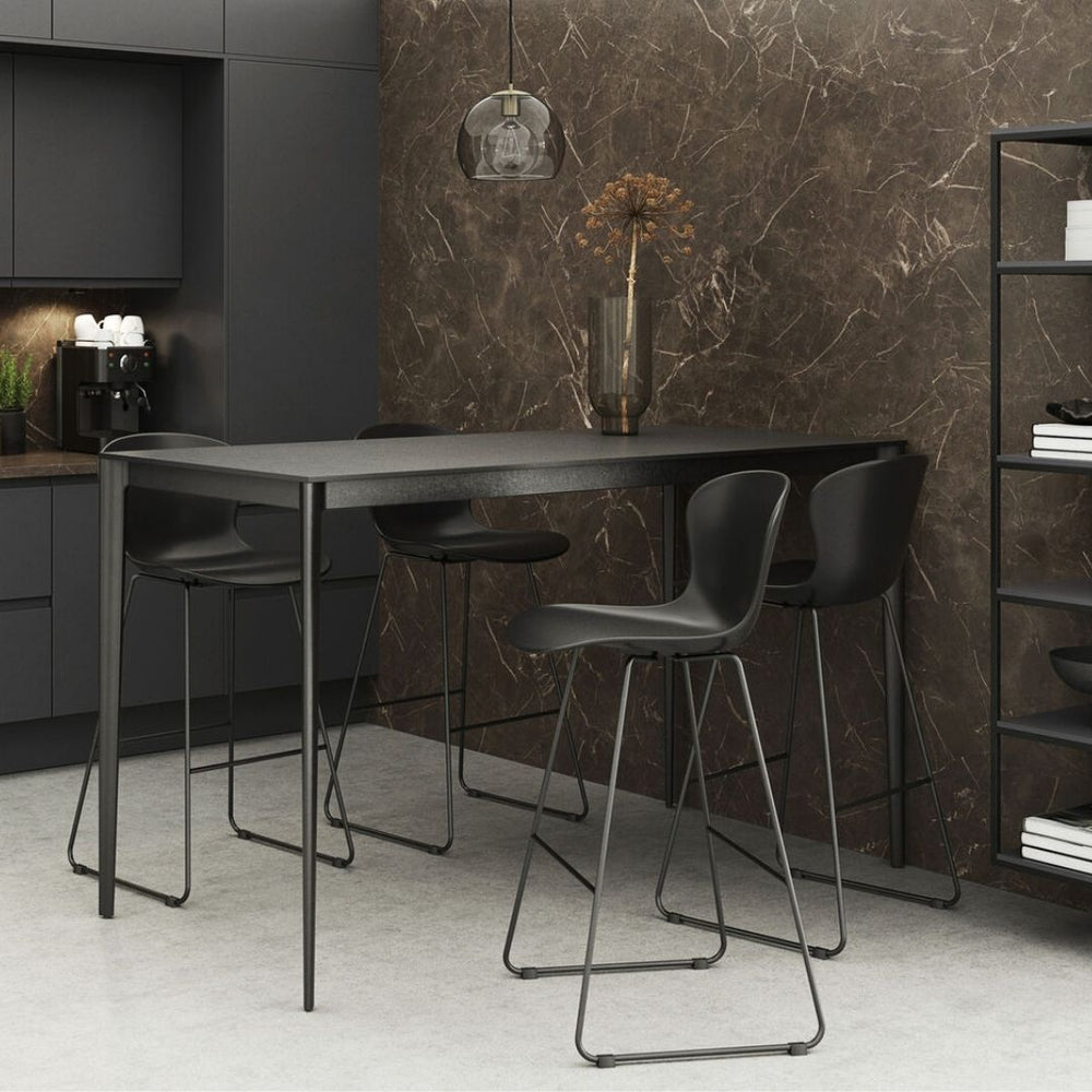 The Decorators: Scaun BoConcept Adelaide Black