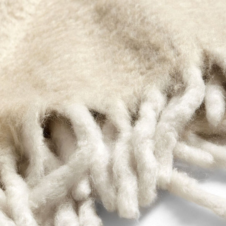 The Decorators: Pled BoConcept Keep me warm Natural