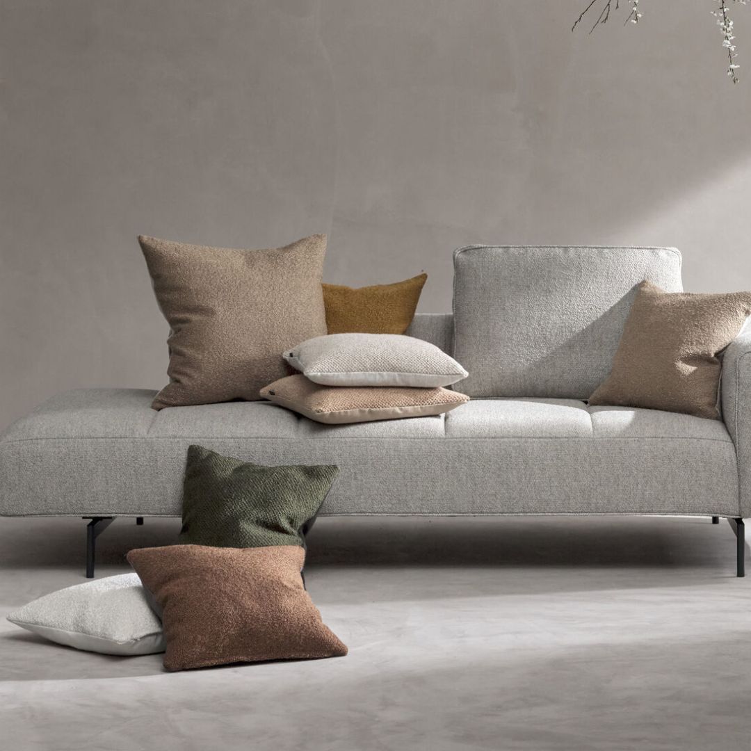 The Decorators: Perna decorativa BoConcept Boucle Camel