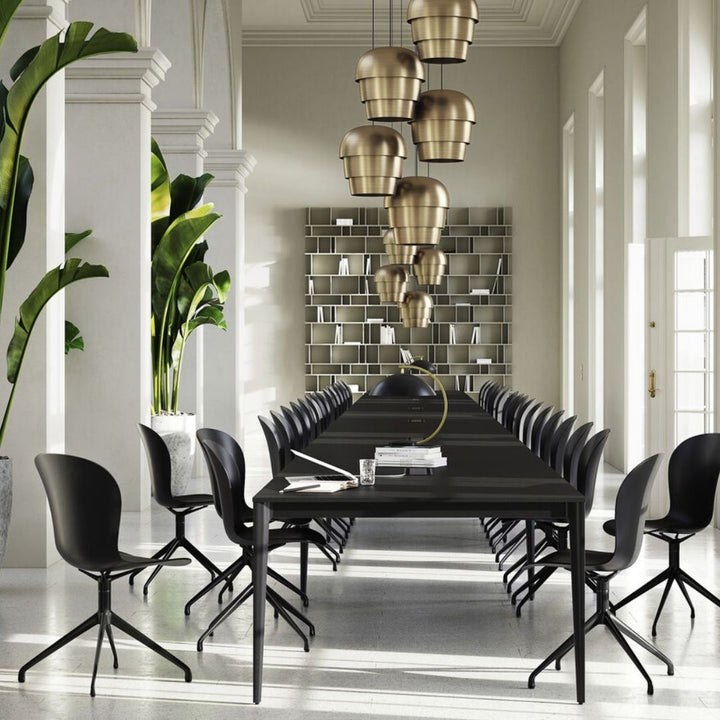 The Decorators: Scaun BoConcept Adelaide Espresso Oak