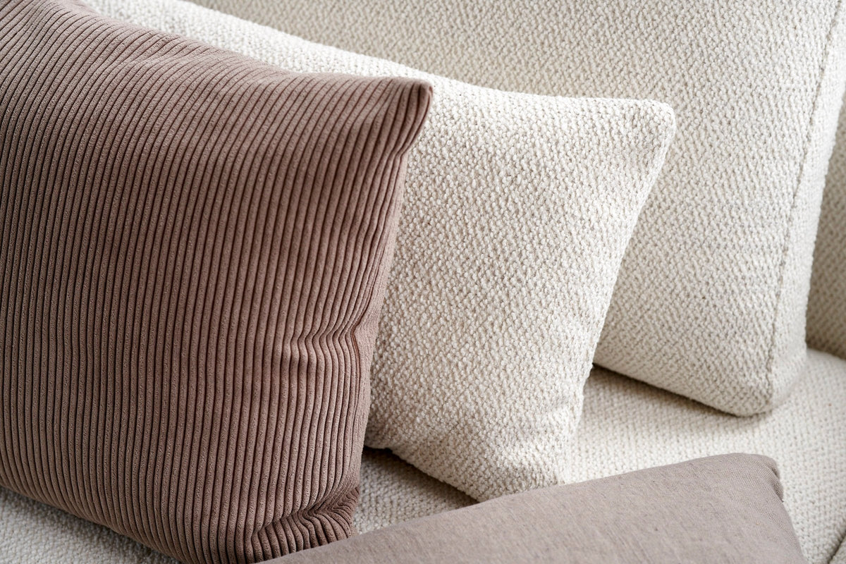 Perne decorative BoConcept Bergamo, alb Lazio — detaliu