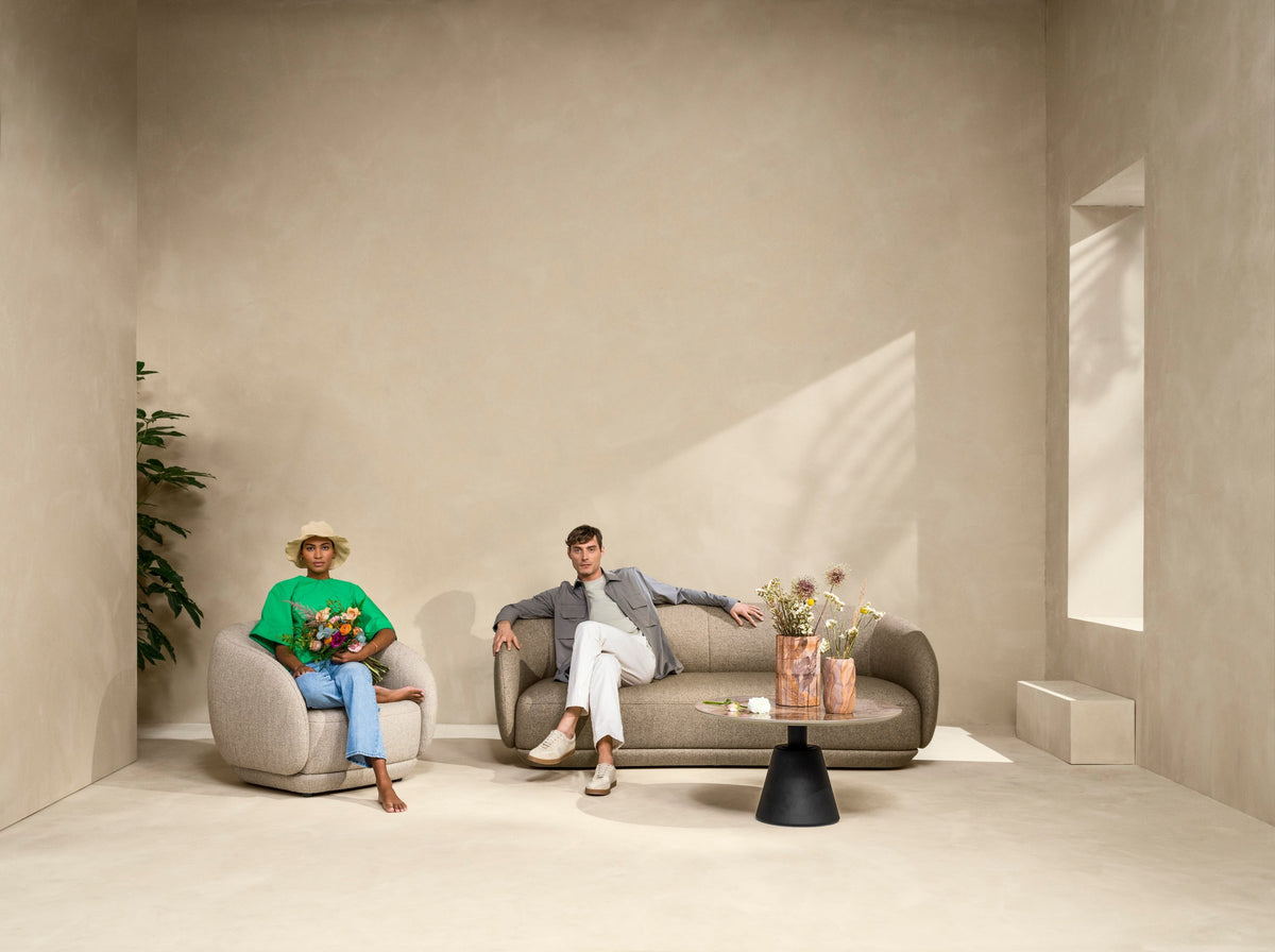 Canapea BoConcept Bolzano 2,5 locuri, maro Lazio — detaliu