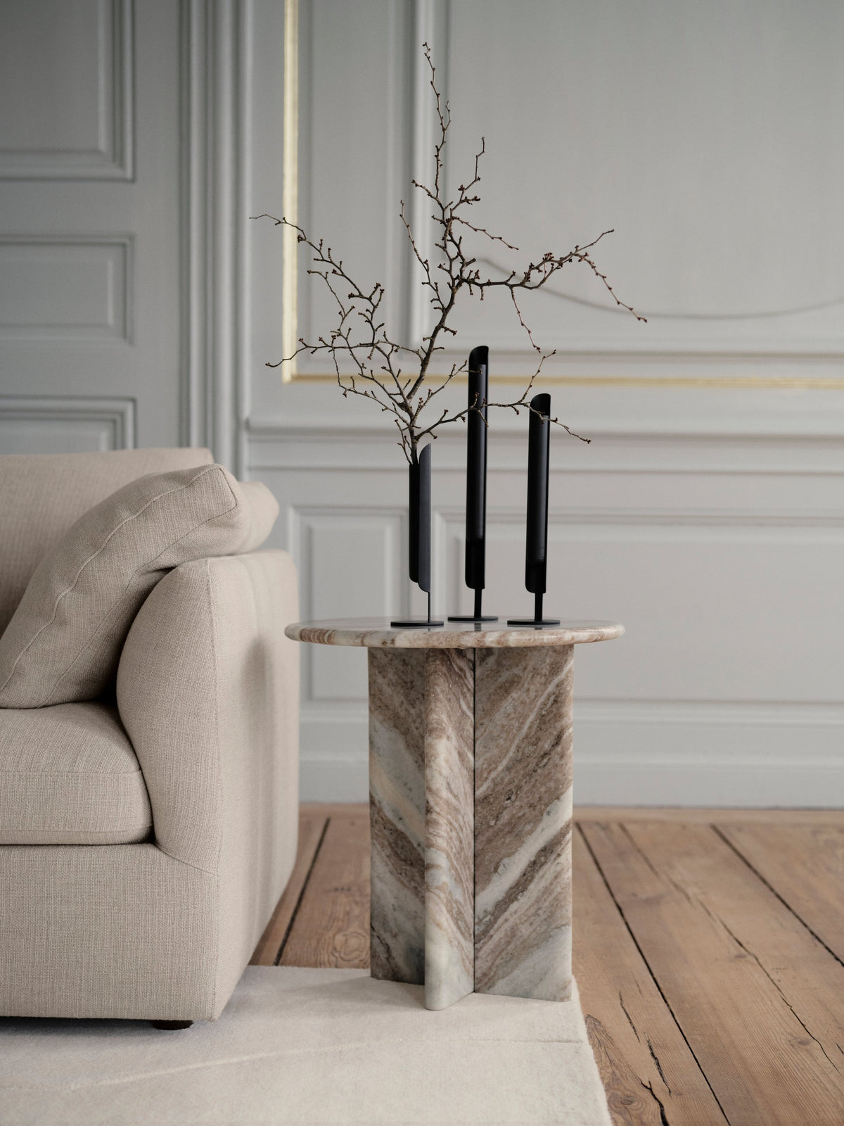 Vază BoConcept Flow din oțel inoxidabil negru — detaliu