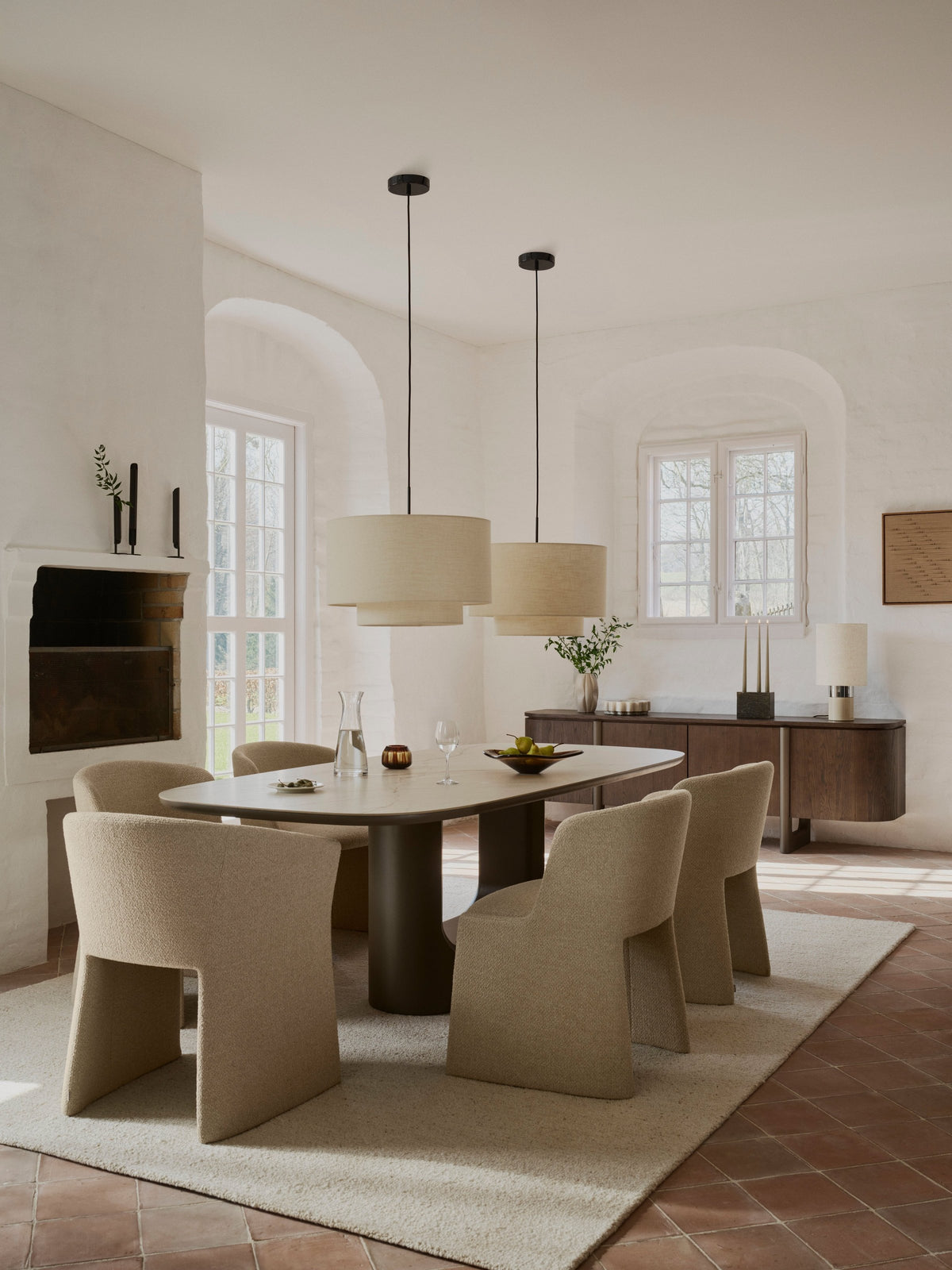 Masă de dining BoConcept Volterra 180 x 99 cm, blat din ceramică bej — detaliu