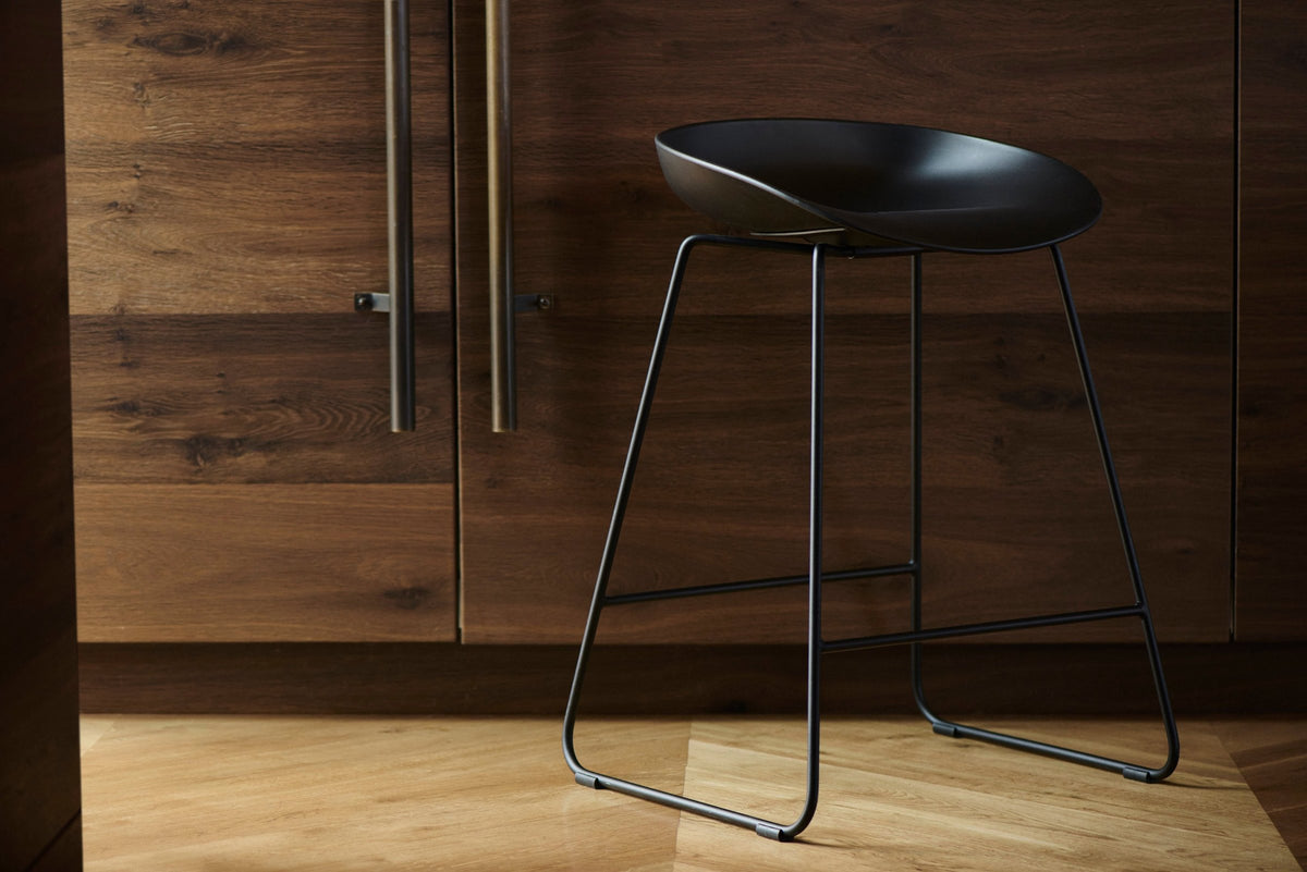 Scaun de bar BoConcept Adelaide negru — detaliu