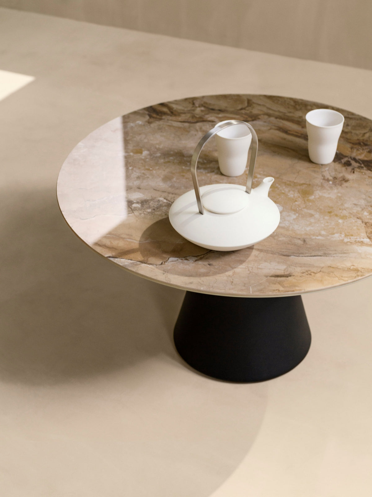 Măsuță de cafea BoConcept Madrid Ø99 cm — inspirație BoConcept