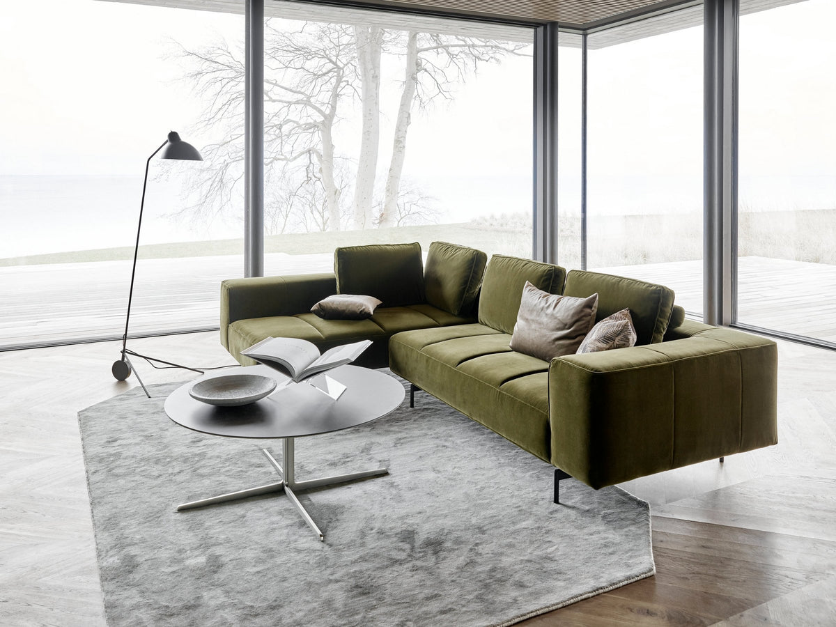 Perna pentru canapea BoConcept Amsterdam, verde Avellino — detaliu