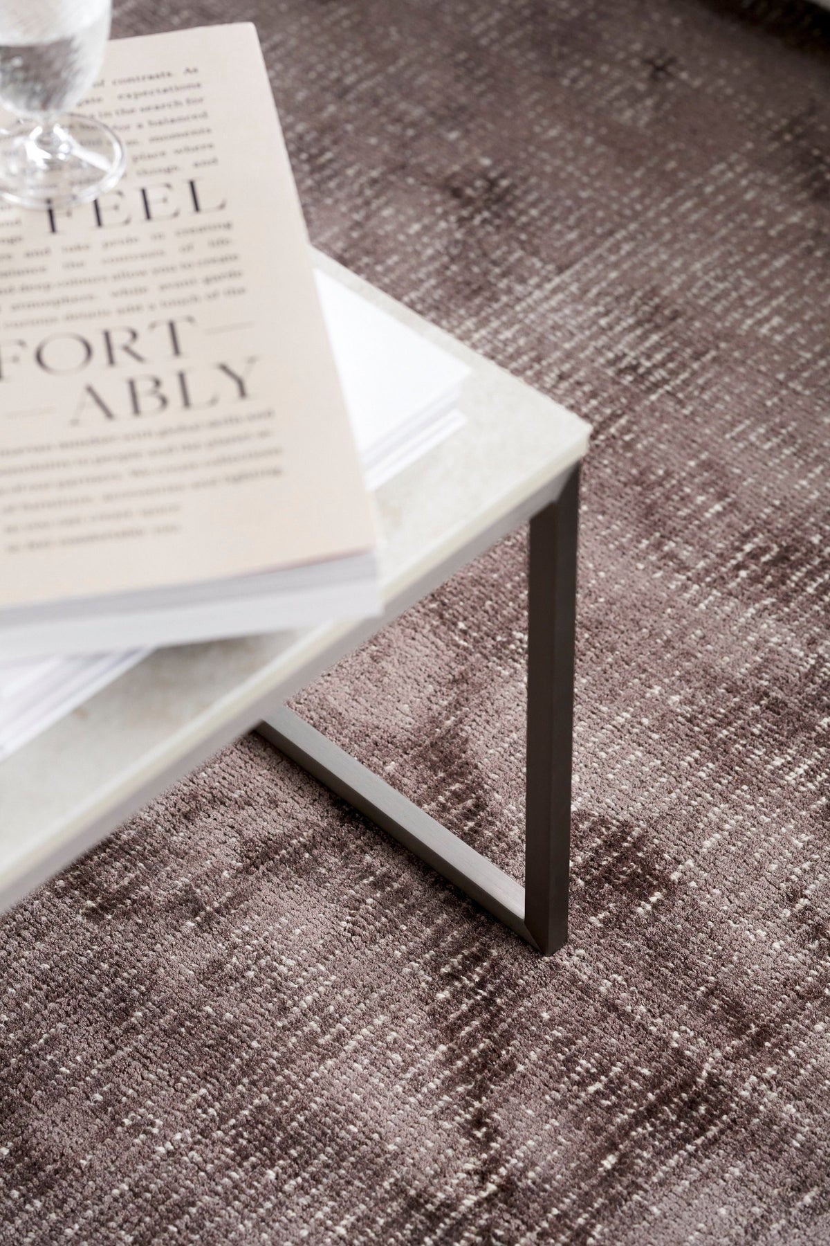 Covor BoConcept Simple 250x350 cm gri piatra — detaliu
