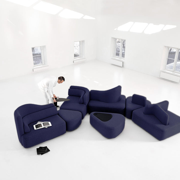 The Decorators: Canapea 6 module BoConcept Ottawa Blue Velvet fabric
