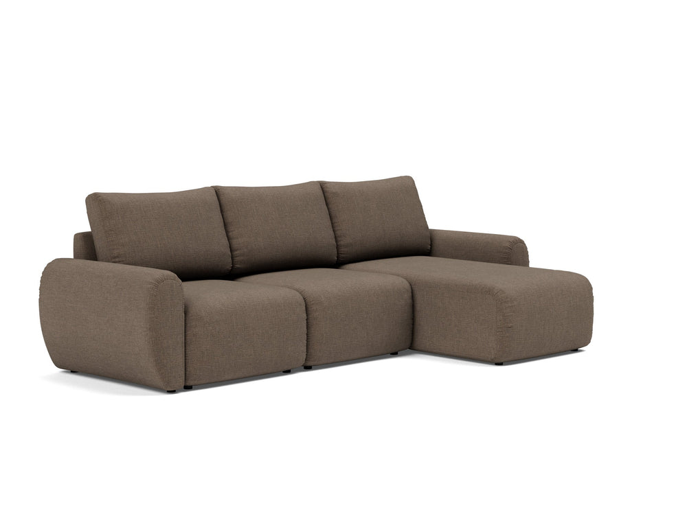 Canapea extensibila cu sezlong Norum cu brate rotunjite Esina Cedar Brown 145x240cm