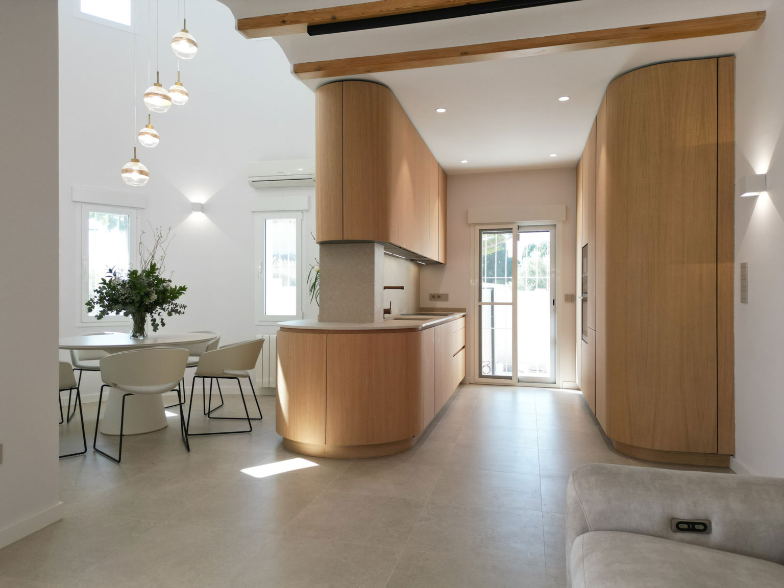 Curved kitchen