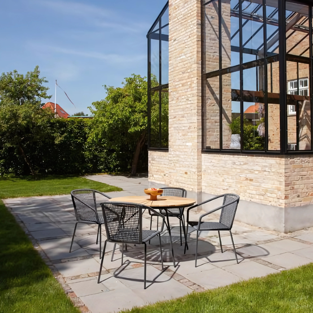 The Decorators: Scaun de exterior Cinas Vito