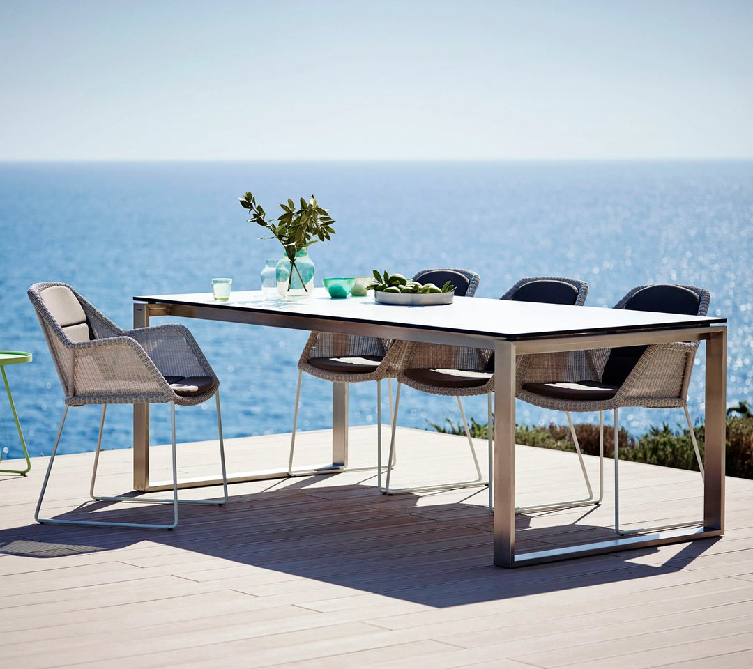 The Decorators: Scaun de exterior Cane-line Breeze Negru