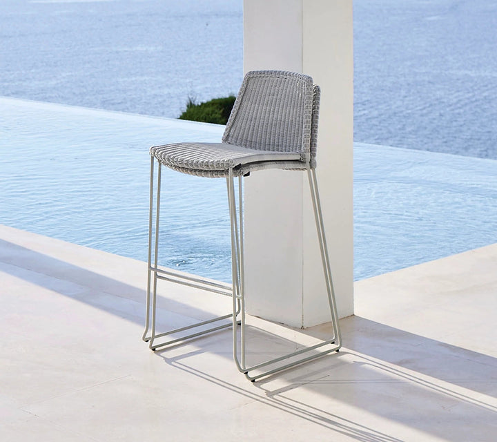 The Decorators: Scaun de bar Cane-line Breeze Gri deschis
