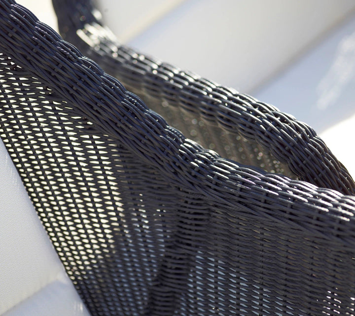 The Decorators: Fotoliu Cane-line Breeze negru
