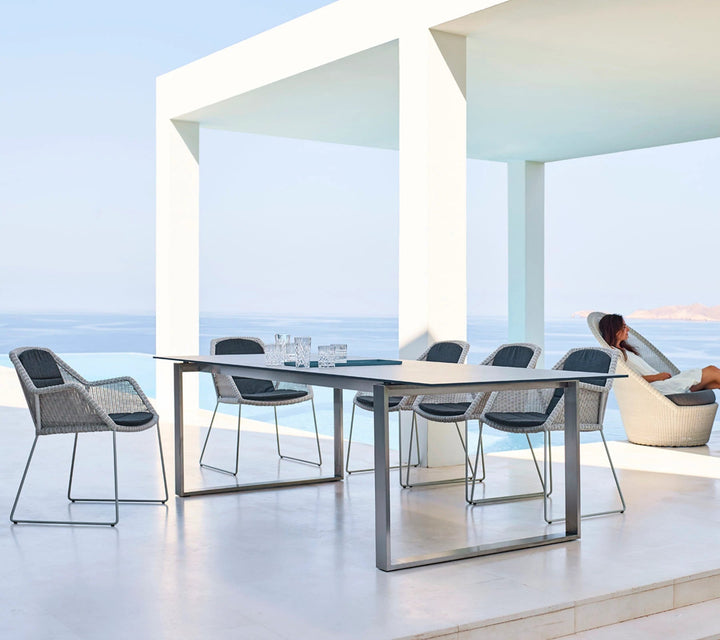The Decorators: Scaun de exterior Cane-line Breeze Negru