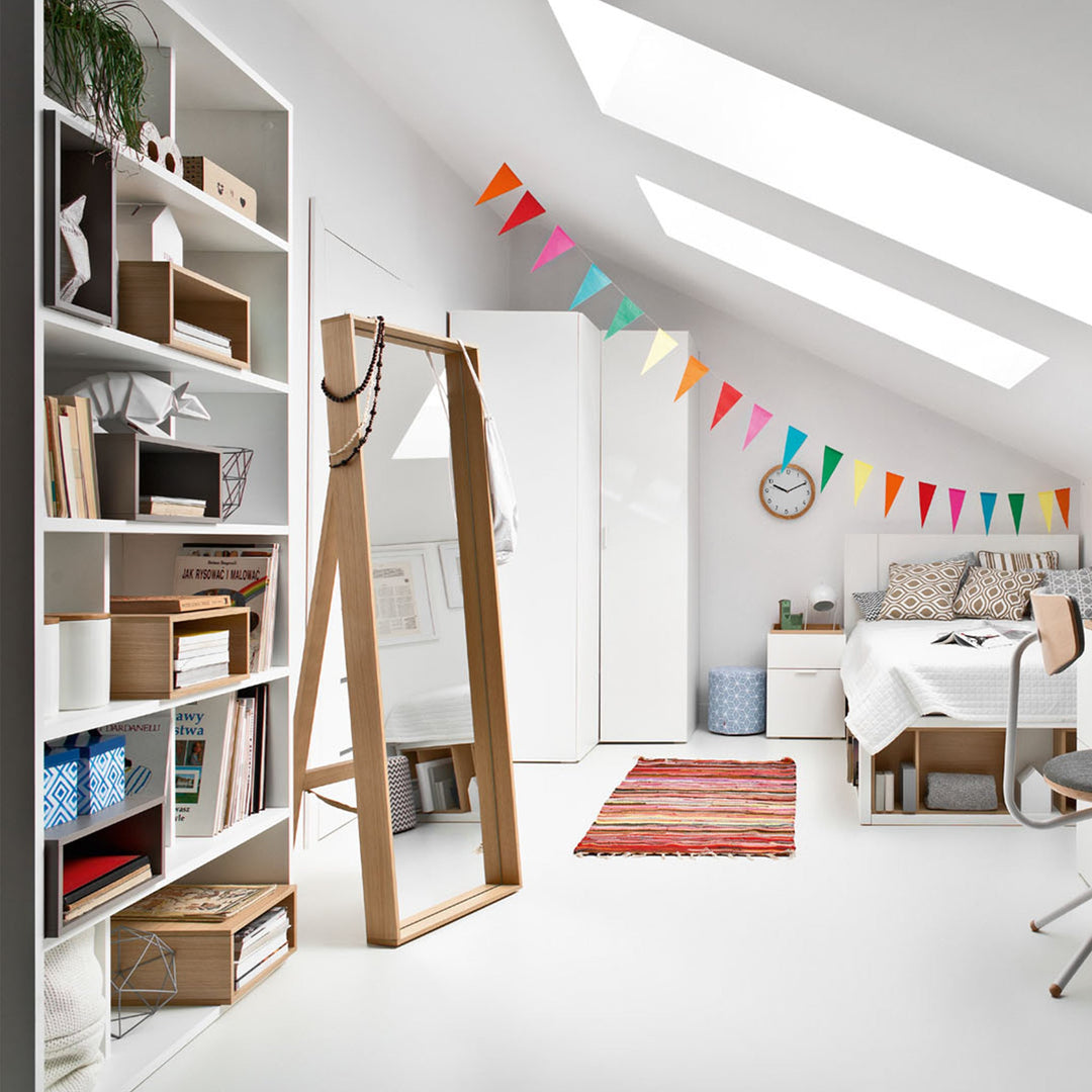 The Decorators: Biblioteca inalta alba VOX 4 You 92x40x206 cm