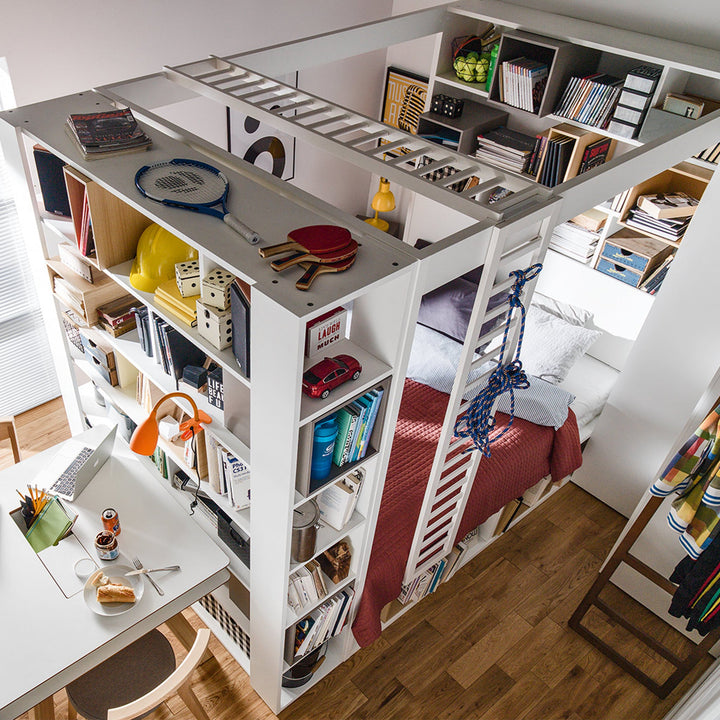The Decorators: Scara verticala pentru pat cu baldachin VOX 4 You