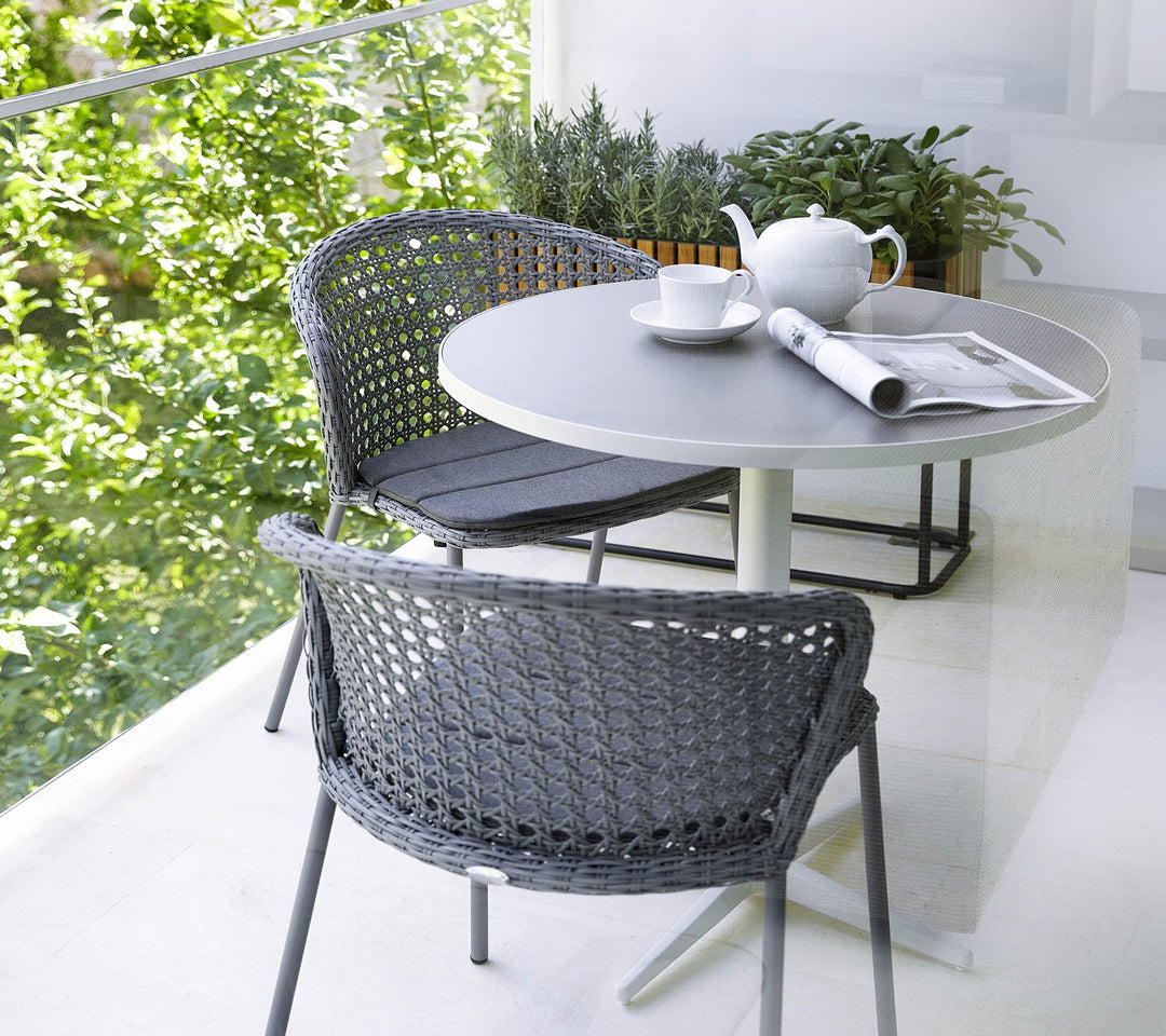 The Decorators: Scaun de exterior Cane-line Lean