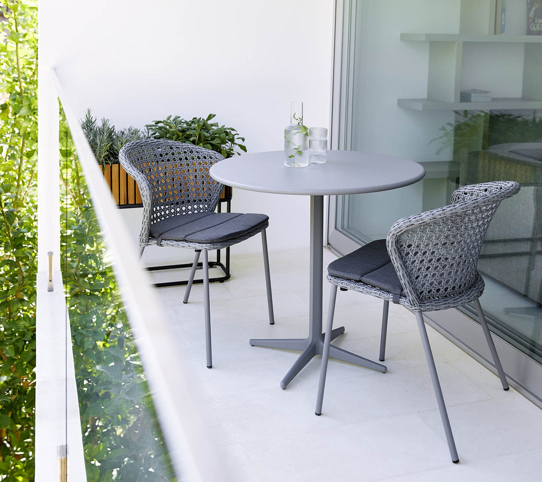 The Decorators: Scaun de exterior Cane-line Lean