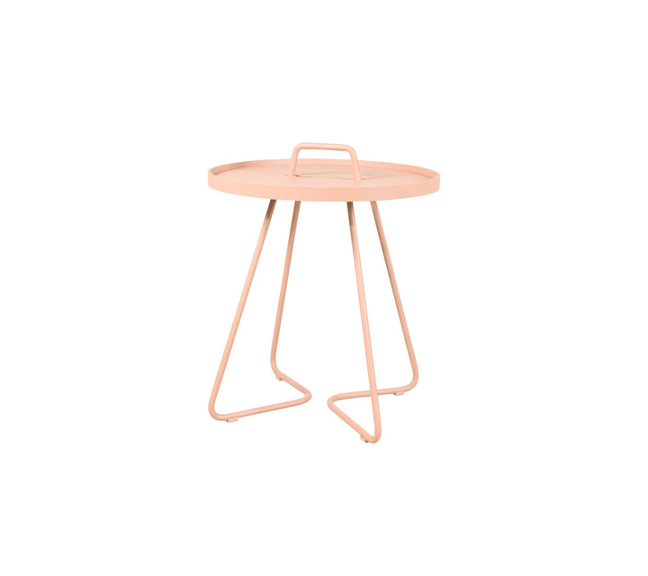 The Decorators: Masuta laterala medie Cane-line On-The-Move Light rose