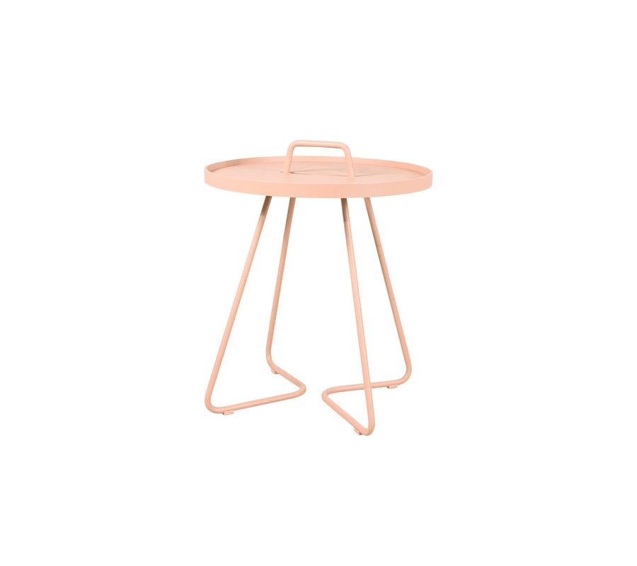 The Decorators: Masuta laterala medie Cane-line On-The-Move Light rose