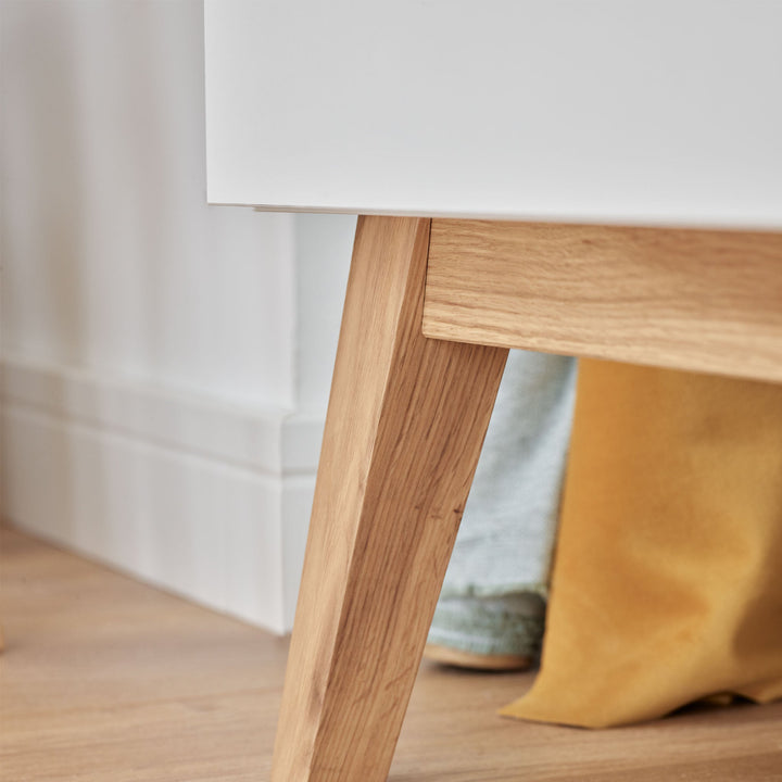 The Decorators: Comoda TV VOX Creative alb-stejar