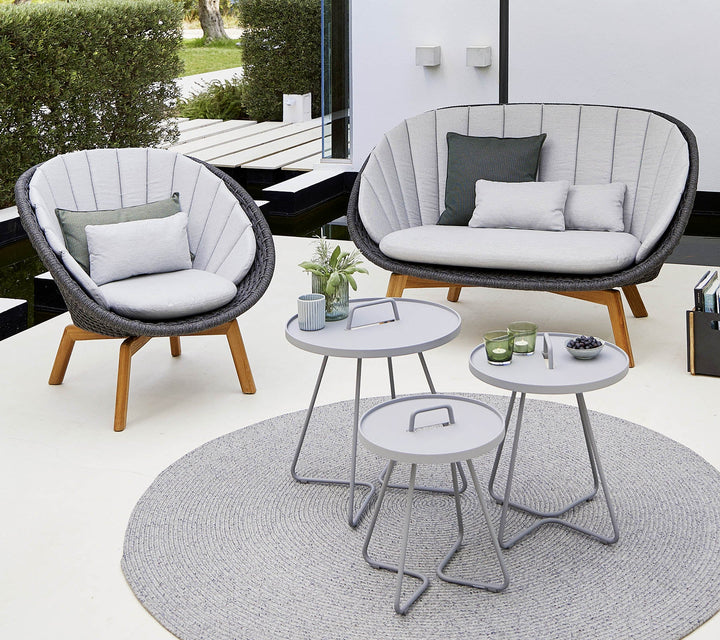 The Decorators: Masuta laterala medie Cane-line On-The-Move Dark rose