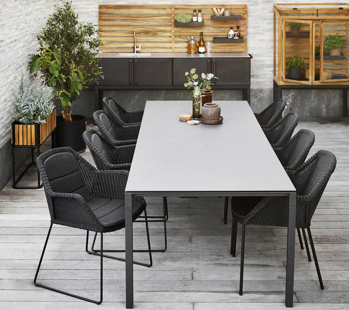 The Decorators: Scaun de exterior Cane-line Breeze Negru