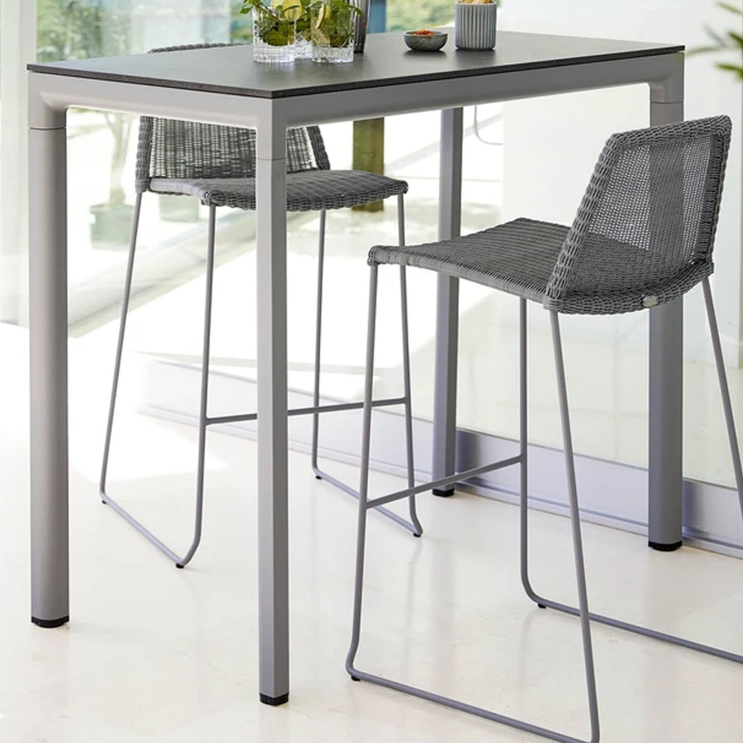 The Decorators: Scaun de bar Cane-line Breeze Gri deschis