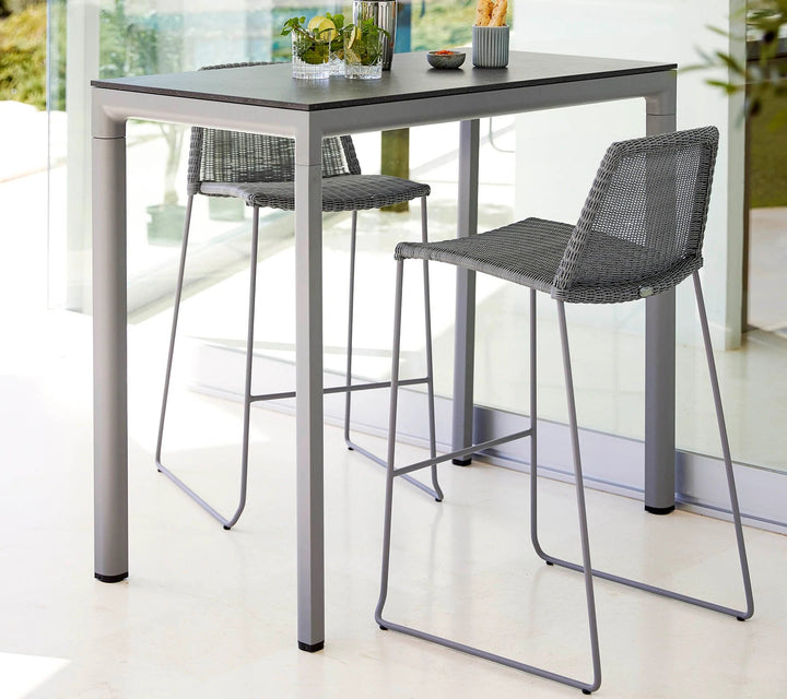 The Decorators: Scaun de bar Cane-line Breeze Gri deschis
