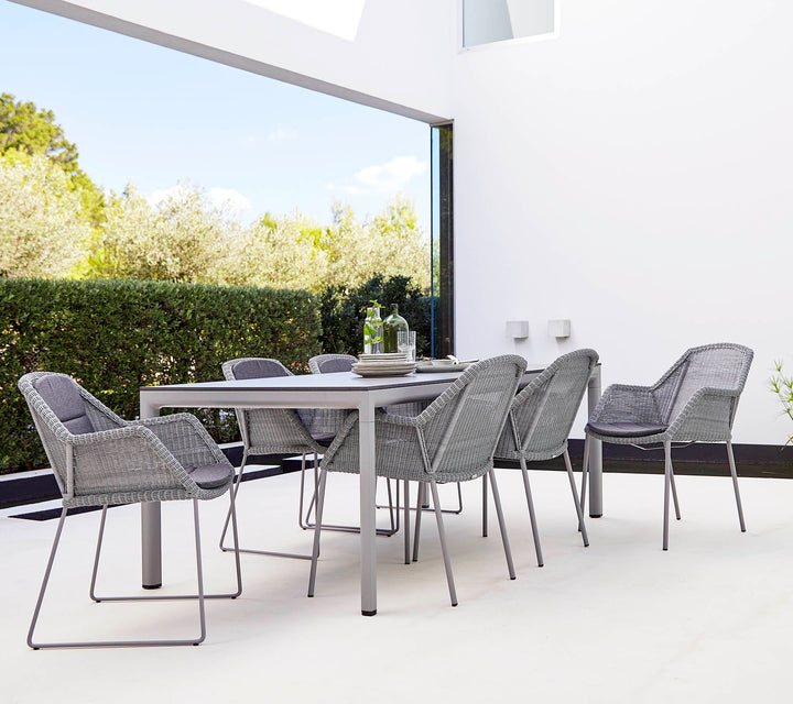 The Decorators: Scaun de exterior Cane-line Breeze Negru