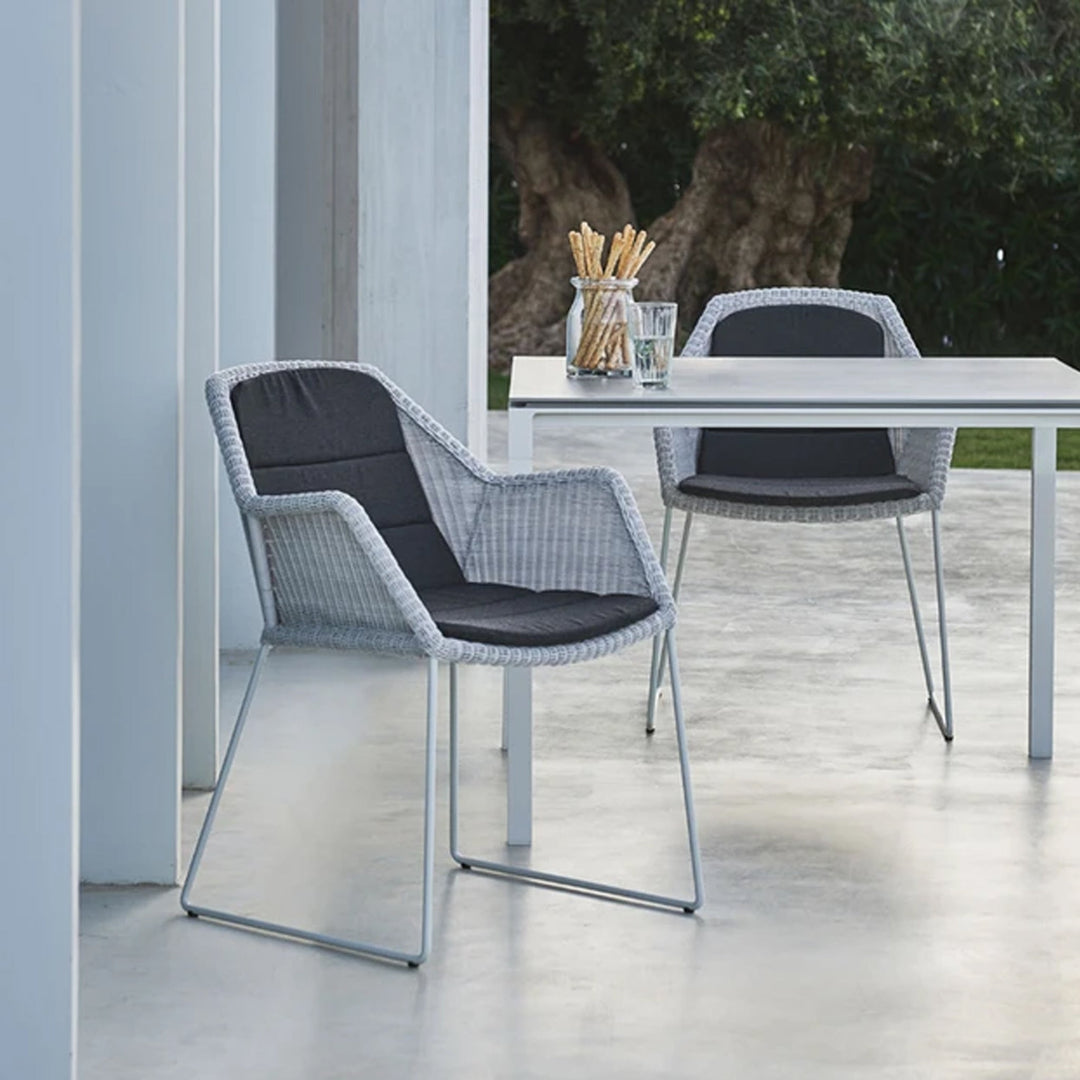 The Decorators: Scaun de exterior Cane-line Breeze Alb