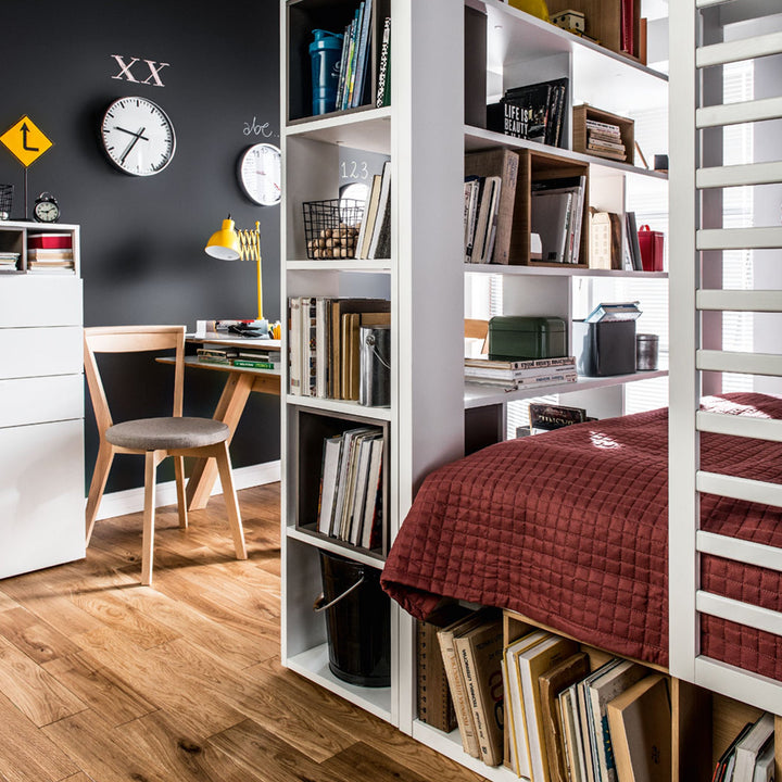 The Decorators: Scaun VOX Closer