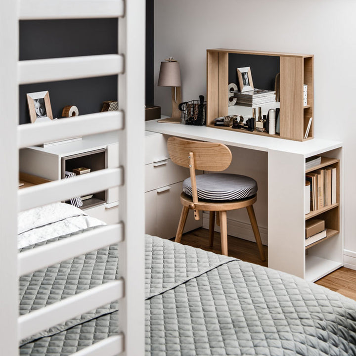 The Decorators: Scaun VOX Closer