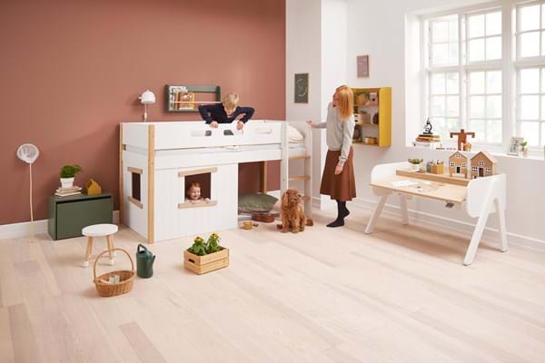 The Decorators: Pat inaltime 120 cm cu scara dreapta si fronturi Treehouse Flexa Nor 90x200 cm
