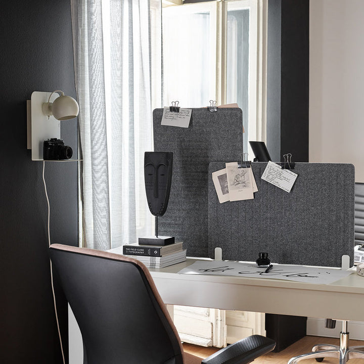 The Decorators: Aplica perete reglabila cu USB si suport telefon mobil VOX Ball, metal, alb