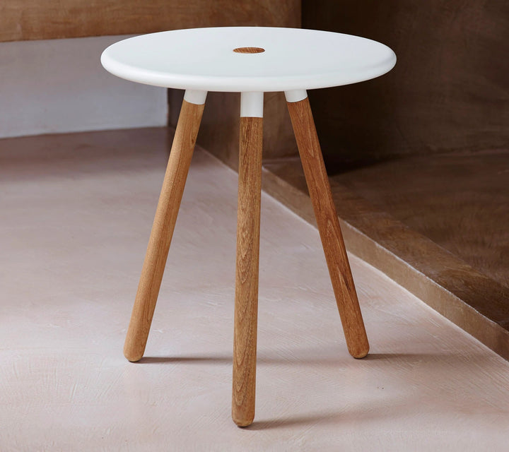 The Decorators: Masuta/taburet Cane-line Area Teak w/White